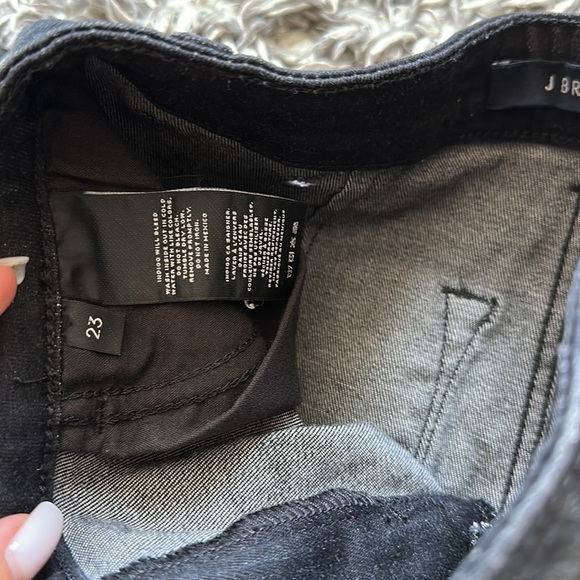 🔥SEND OFFERS🔥J BRAND
Leila pencil mini skirt​ - Picture 9 of 10